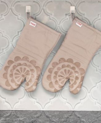 Medallion Print Silicone and Cotton Twill Oven Mitt, Set of 2