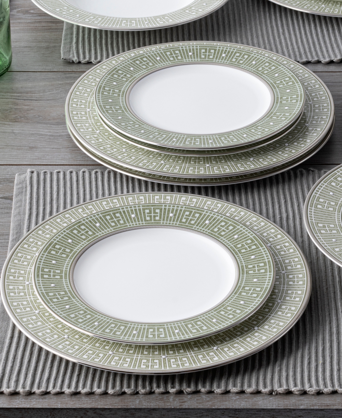 Noritake Infinity Green Platinum Piece Set, Service For 4 In Green Platinum