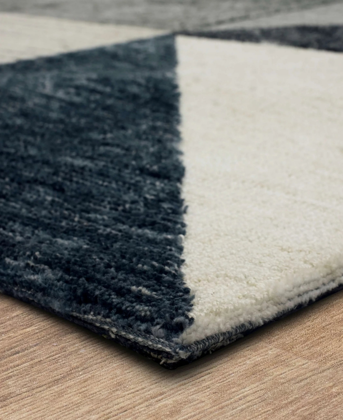 Drew & Jonathan Home Bowen Oblique Area Rug