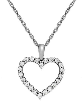 Macy's - Diamond Heart Pendant Necklace in 14k White Gold (1/4 ct. t.w.)