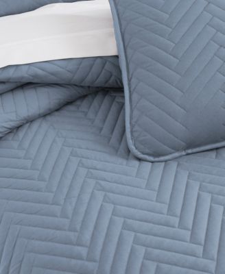 Solid Color Chevron Quilt Sets