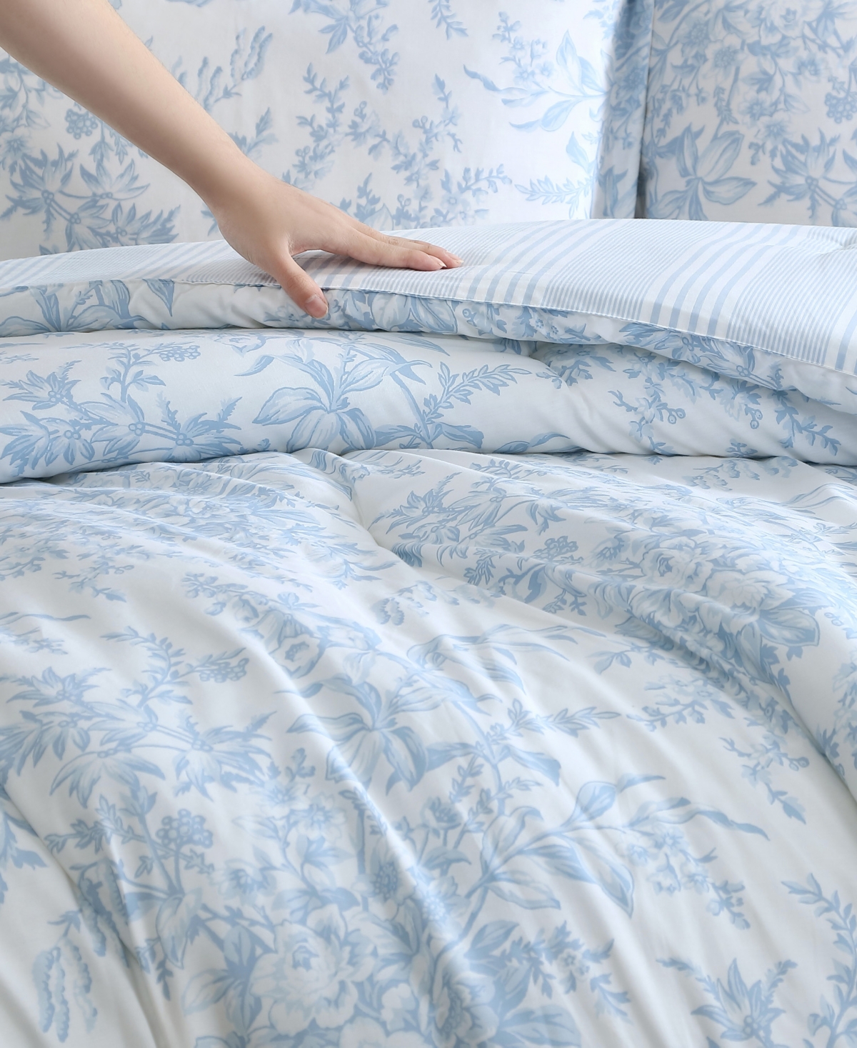 Laura Ashley Bedford Cotton Reversible Piece Comforter Set