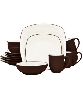 Colorwave Square 16 Pc. Dinnerware Set, Service for 4