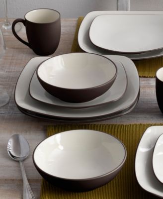 Colorwave Square 16 Pc. Dinnerware Set, Service for 4