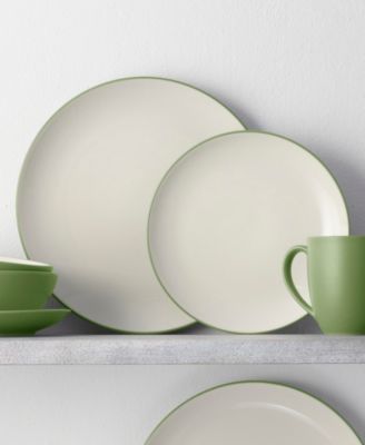 Colorwave Coupe 16 Pc. Dinnerware Set, Service for 4