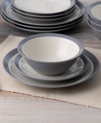 Colorwave Curve 16 Pc. Dinnerware Set, Service for 4