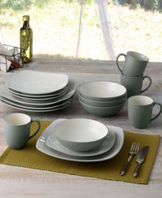 Colorwave Square 16 Pc. Dinnerware Set, Service for 4