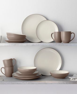 Colorwave Coupe 16 Pc. Dinnerware Set, Service for 4