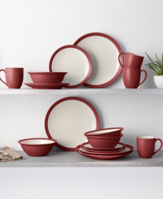 Colorwave Curve 16 Pc. Dinnerware Set, Service for 4
