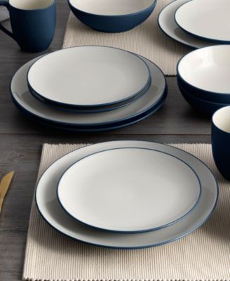 Colorwave Coupe 16 Pc. Dinnerware Set, Service for 4