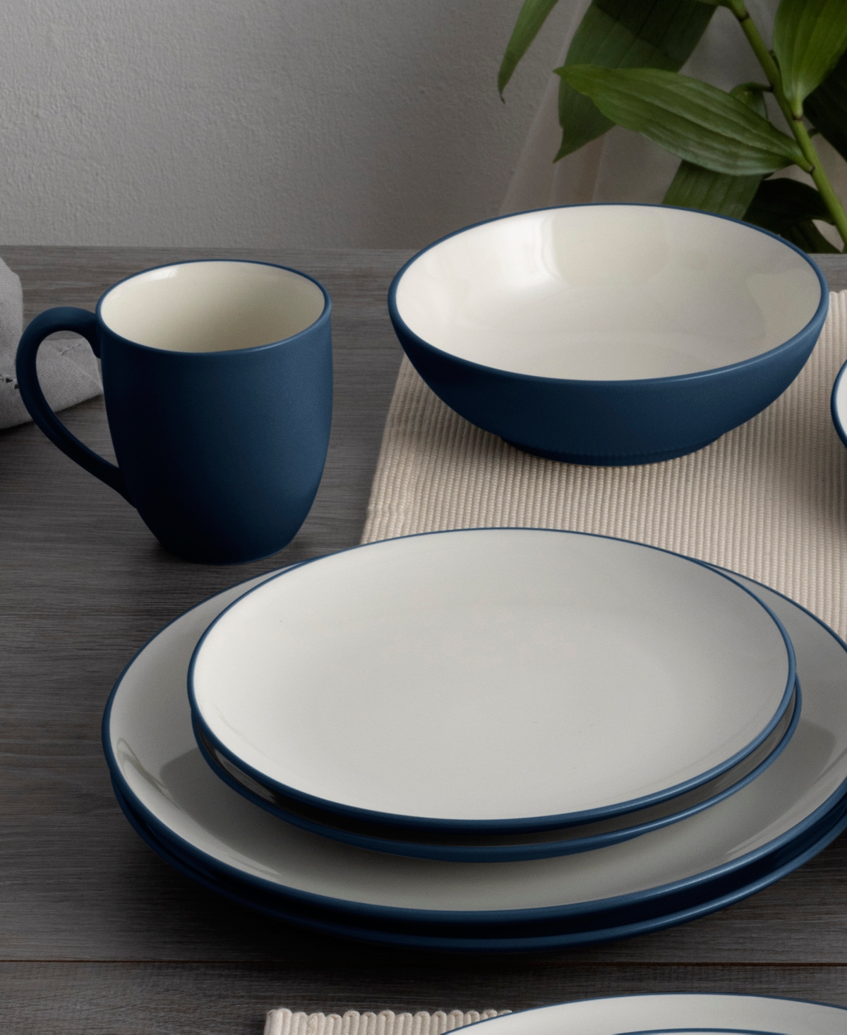 Noritake Colorwave Coupe 16 Pc. Dinnerware Set, Service For 4 In Blue