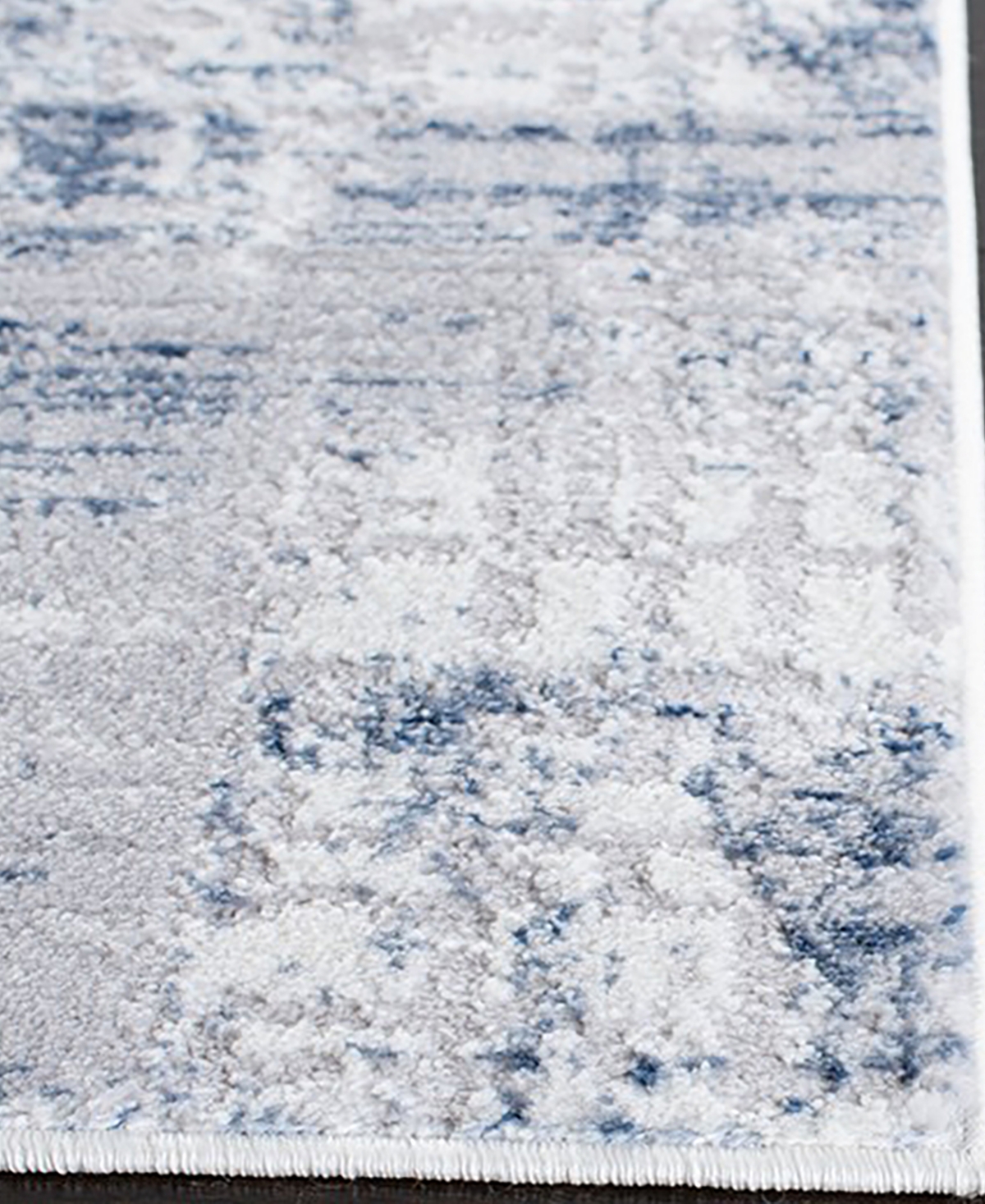 Safavieh Amelia ALA786 Area Rug