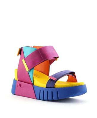 United Nude
