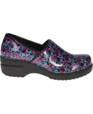Easy Works by Women's Lead Slip Resistant Clogs