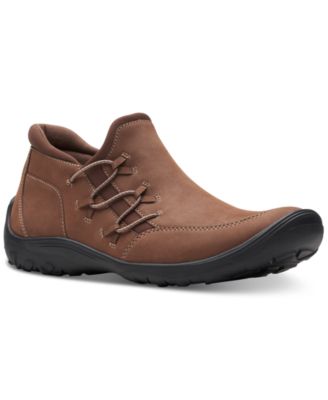 Clarks - Women's Fiana Bay Side-Laced Ankle Booties