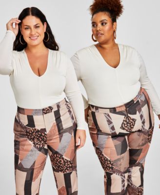 Nina Parker - Trendy Plus Size V-Neck Long-Sleeve Top
