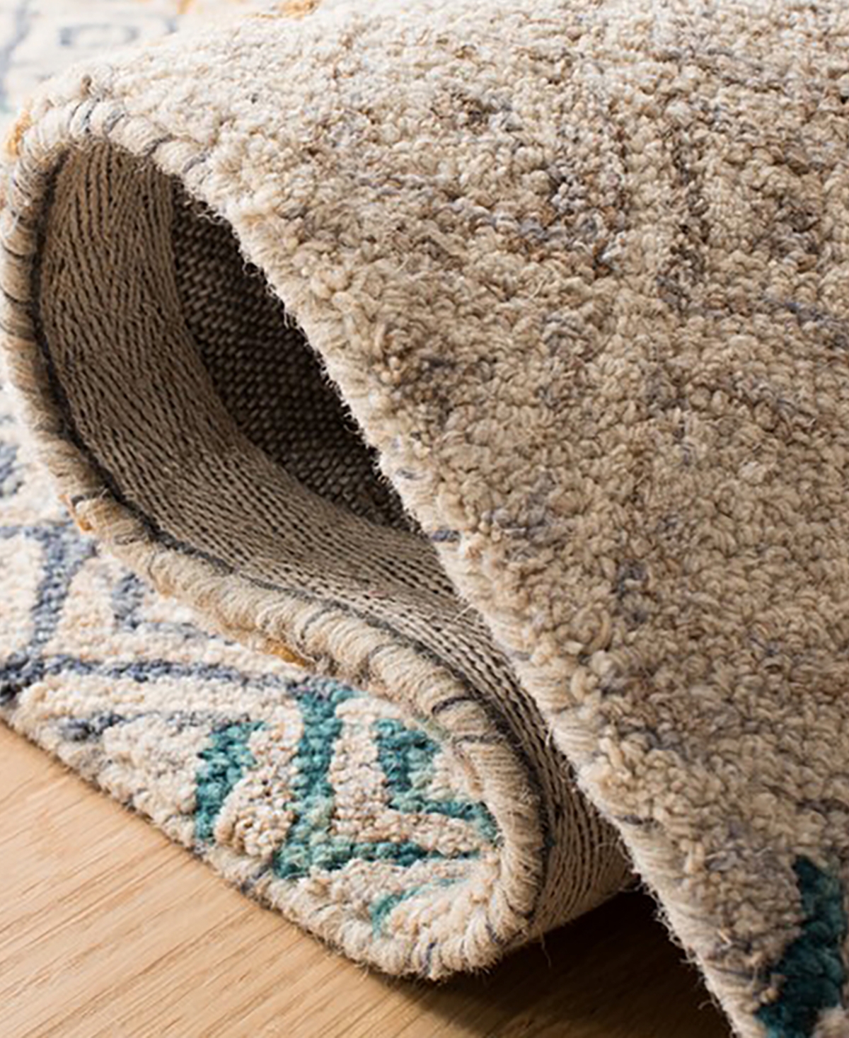 Safavieh Aurora APN291 Area Rug - Gold