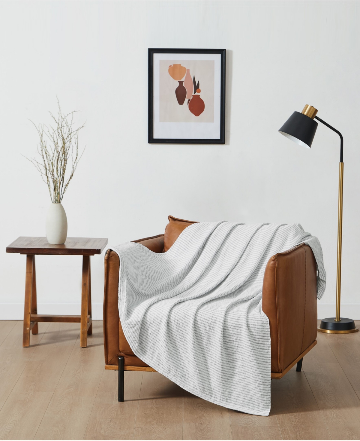 https://slimages.macysassets.com/is/image/MCY/products/6/optimized/25420805_fpx.tif?wid=1200&fmt=jpeg&qlt=100