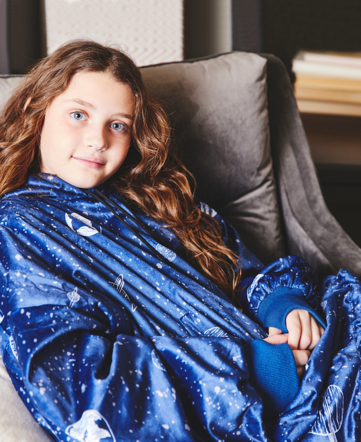 Nestl Oversized Wearable Reversible Color Kids Blanket, 31.5