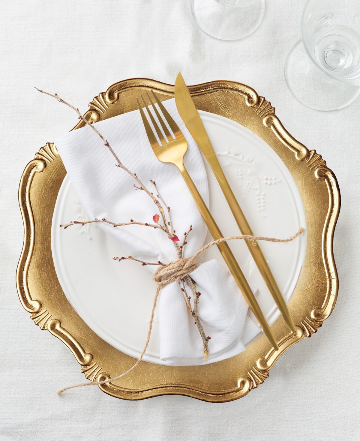 American Atelier Baroque Charger Plate 12 Piece Dinnerware Set, Service for 12