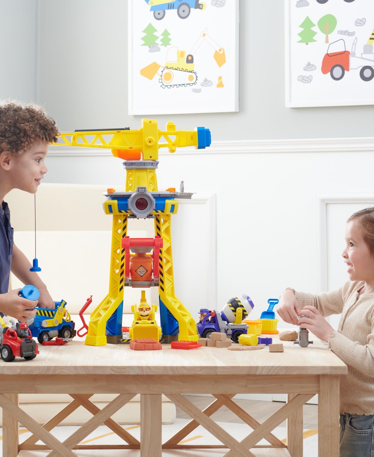 Rubble & Crew , Bark Yard Crane Tower Playset With Rubble Action Figure, Toy Bulldozer Kinetic Build-it Play Sand, In Multi
