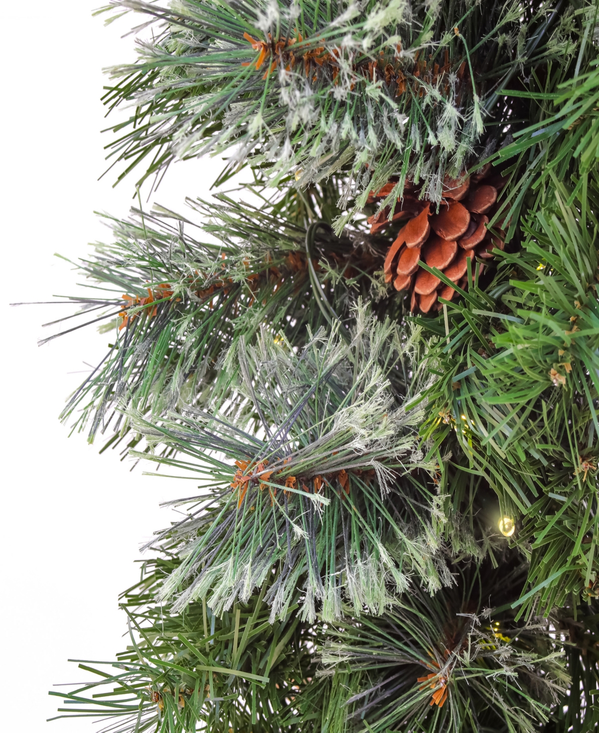 National Tree Company Glistening Pine Wreath with Led Lights