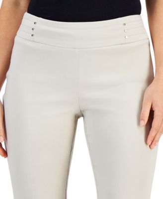 Petite Rivet-Detail Capri Pants