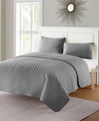Nina Embossed 3-Pc.Quilt Set, King