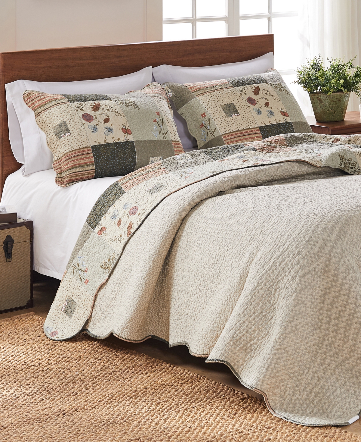 Shop Greenland Home Fashions Sedona Desert Wildflowers 5 Piece Quilt Set, Full/queen In Multi