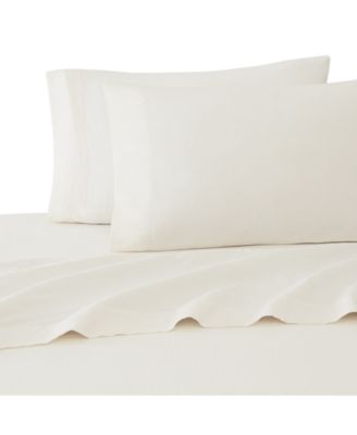 UGG deals 300 Thread Count Queen sheet set