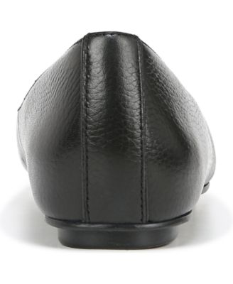 Women's Maxwell Round Toe Ballet Flats