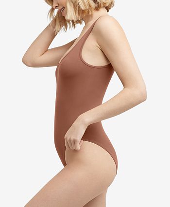 Maidenform Womens M Smoothing Seamless Bodysuit, Built-in-bra Shapewear  With Scoop Neckline : : Clothing, Shoes & Accessories
