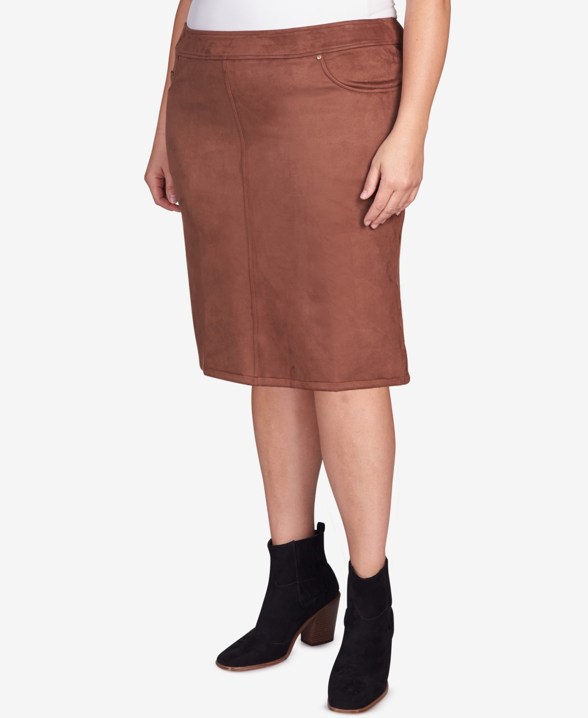 Hearts Of Palm Plus Size Teal The Show Solid Faux Suede Skort In Cocoa