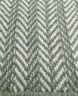 River RVR-01 6' x 9' Area Rug