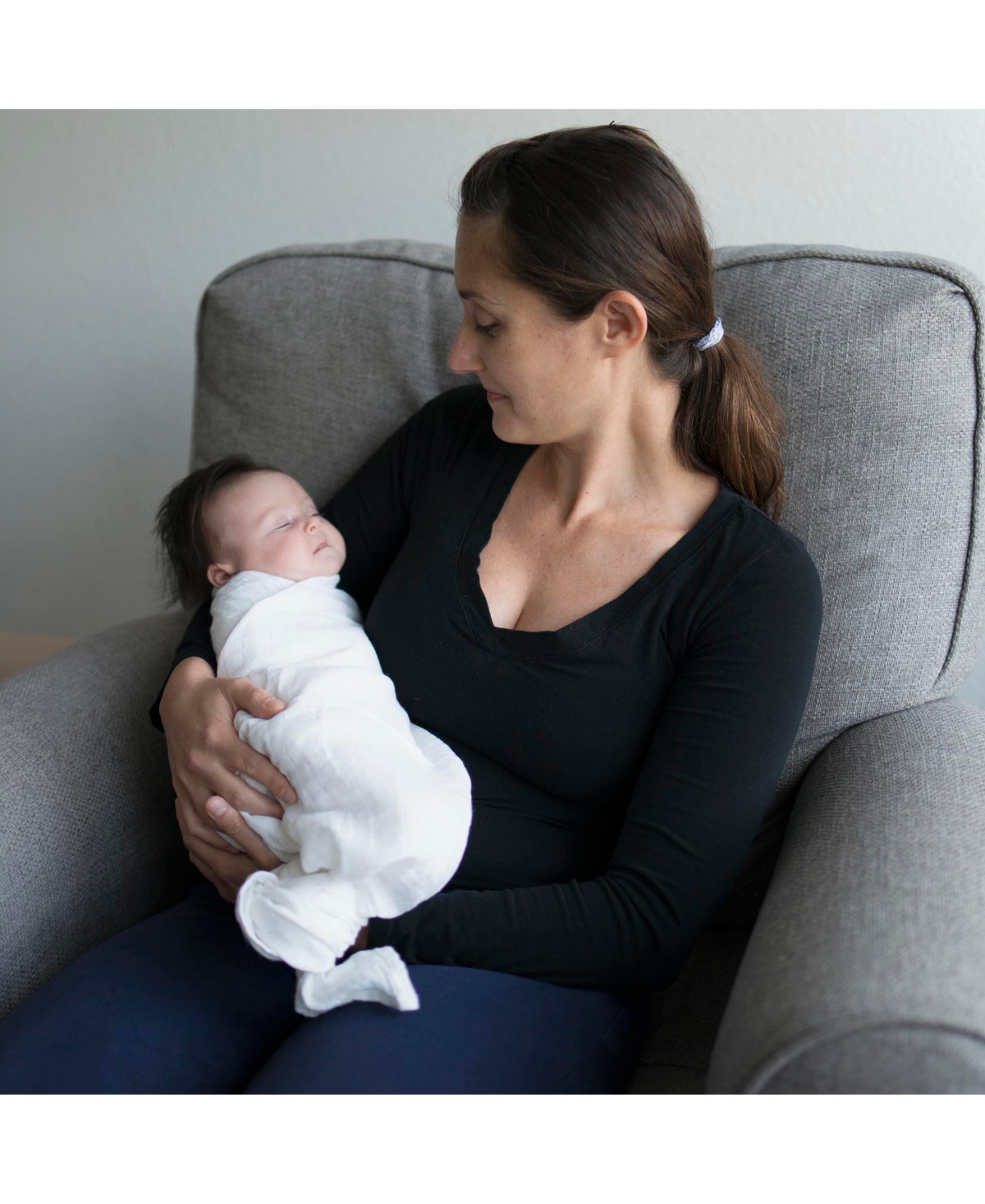 green sprouts Baby Boy and Girl Muslin Swaddle Blanket Pack of 2