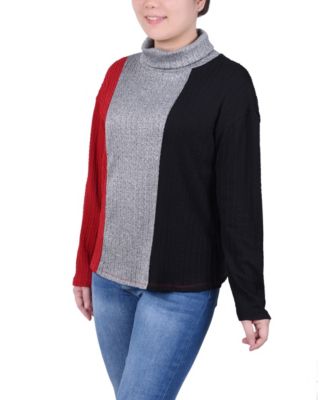 Petite Long Sleeve Colorblocked Top