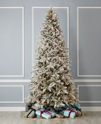 Dandan Flocked Pine 7.5' Flocked PE Mixed PVC Tree with Metal Base, 3936 Tips, 2200 Lights, EZ-Connect, Remote, Storage Bag