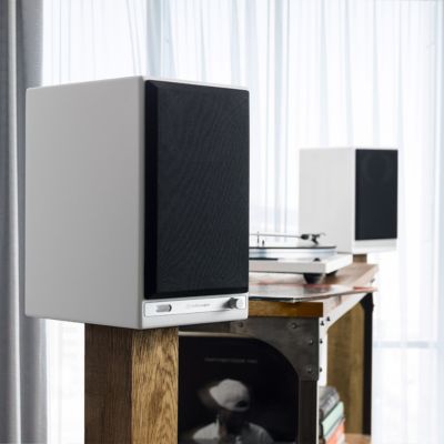 HD6 Premium Powered Wireless Bookshelf Speakers - Pair