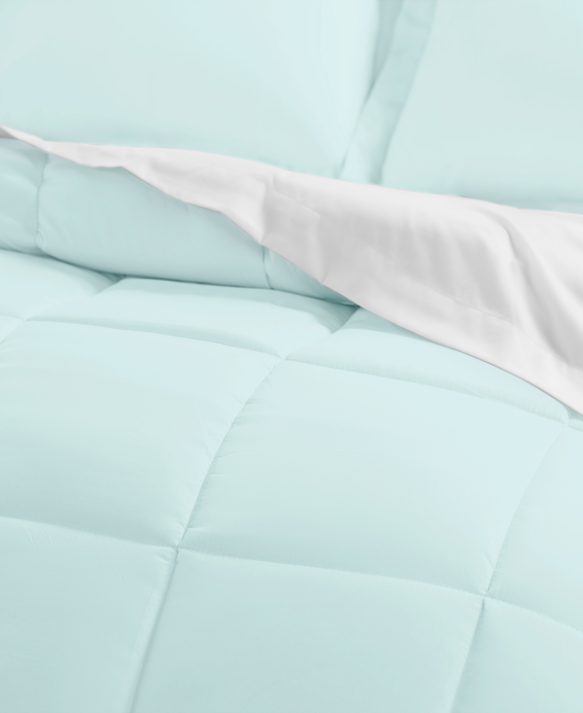 ienjoy Home A Beautiful Bedroom -Pc. Lightweight Comforter Set