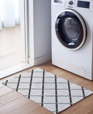 York Washable YO1 1'8" x 2'6" Area Rug