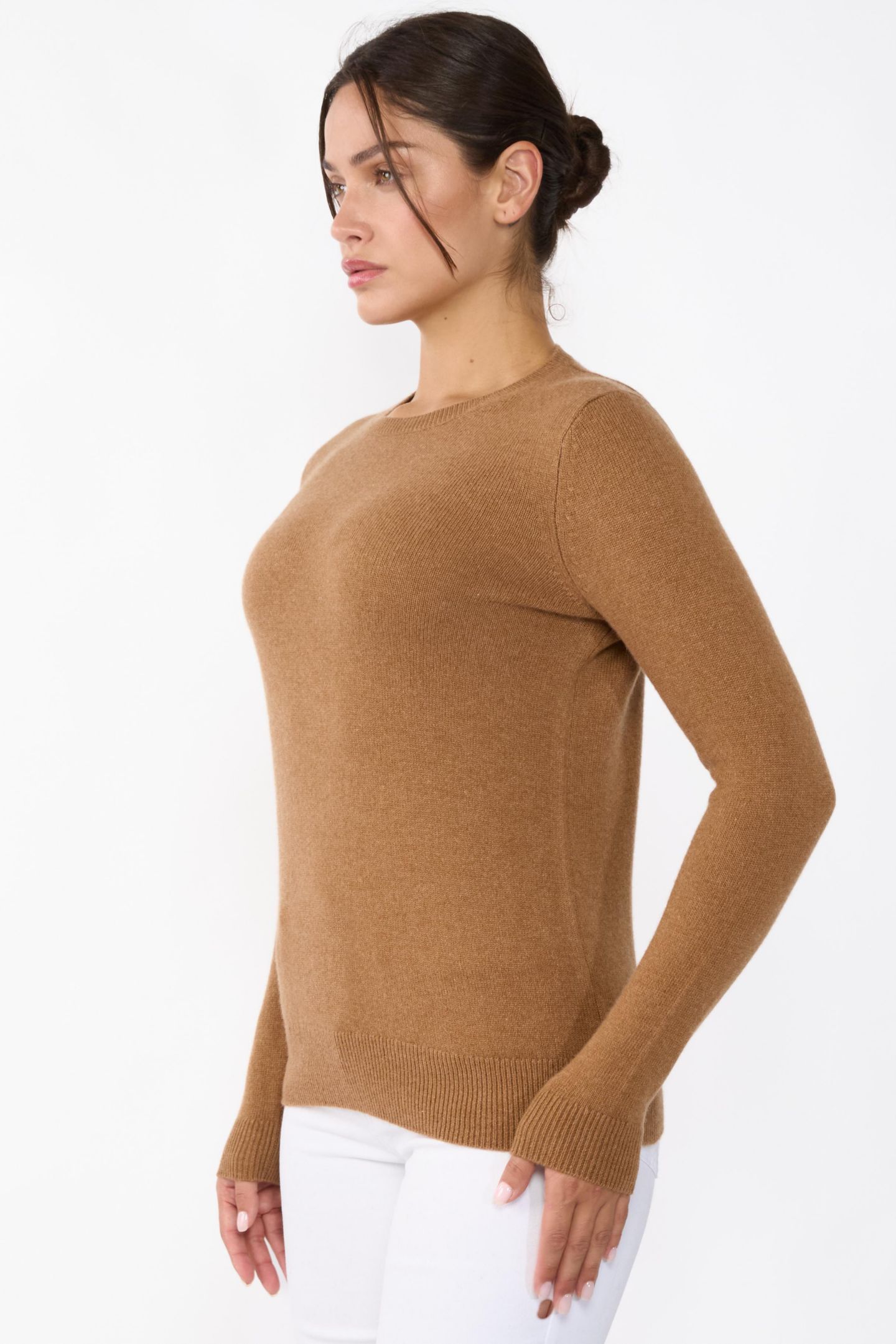 Женский свитер JENNIE LIU 3-ply Cashmere Crew Neck, цвет: Седельно-коричневый меланжевый — фото 2