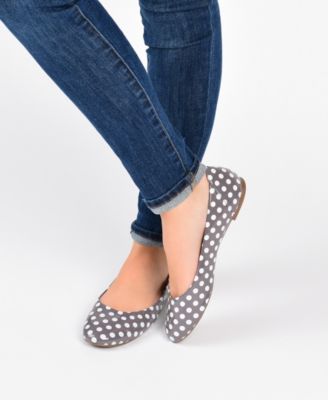 Journee Womens Kavn Medium and Wide Width Comfort Insole Slip On Round Toe Ballet Dress Flats