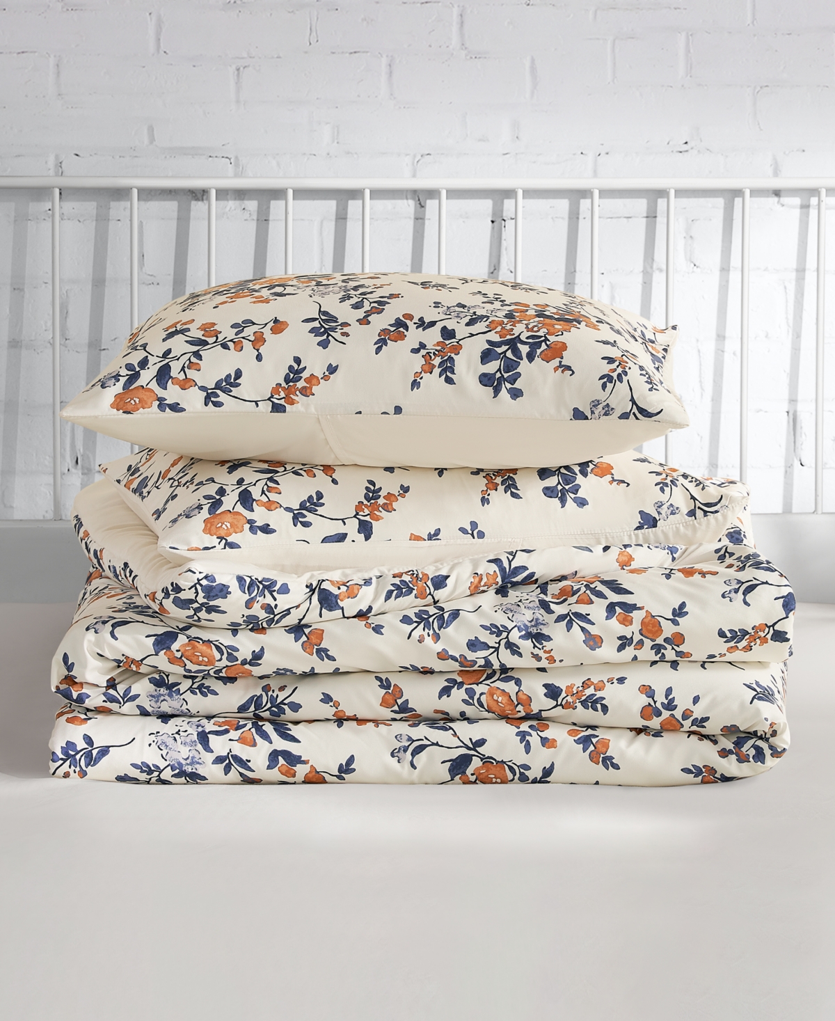 Lucky Brand Garden Bouquet Reversible Microfiber 3-Pc. Duvet Cover Set
