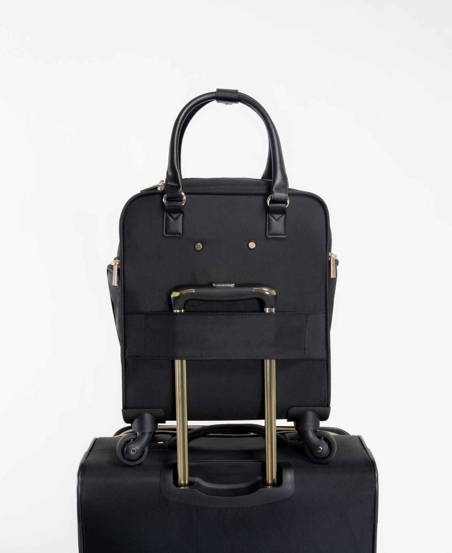 Чемоданы Kenneth Cole Reaction 17" Softside Chevron 4-Wheel Spinner Carry-On Underseater, цвет: Чёрный — фото 10