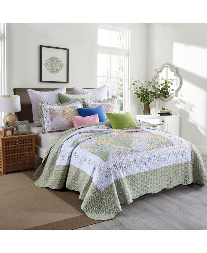MarCielo 3-Piece Kids Bedspread Set - Full Size Quilt & 2 Pillow Shams | Soft Polyester, Blue Striped & Other Fun Prints