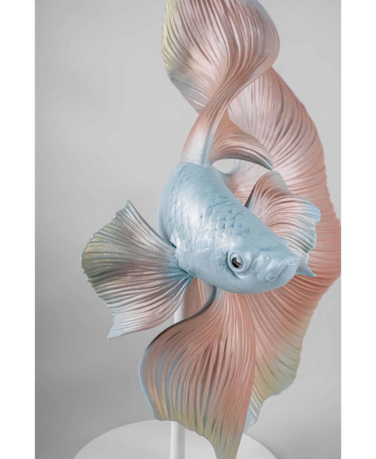 Lladrò Betta Fish Right Figurine In Multi
