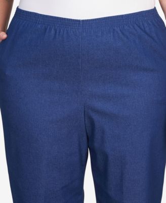 Plus Size Classic Relaxed Fit Denim Capri Pant