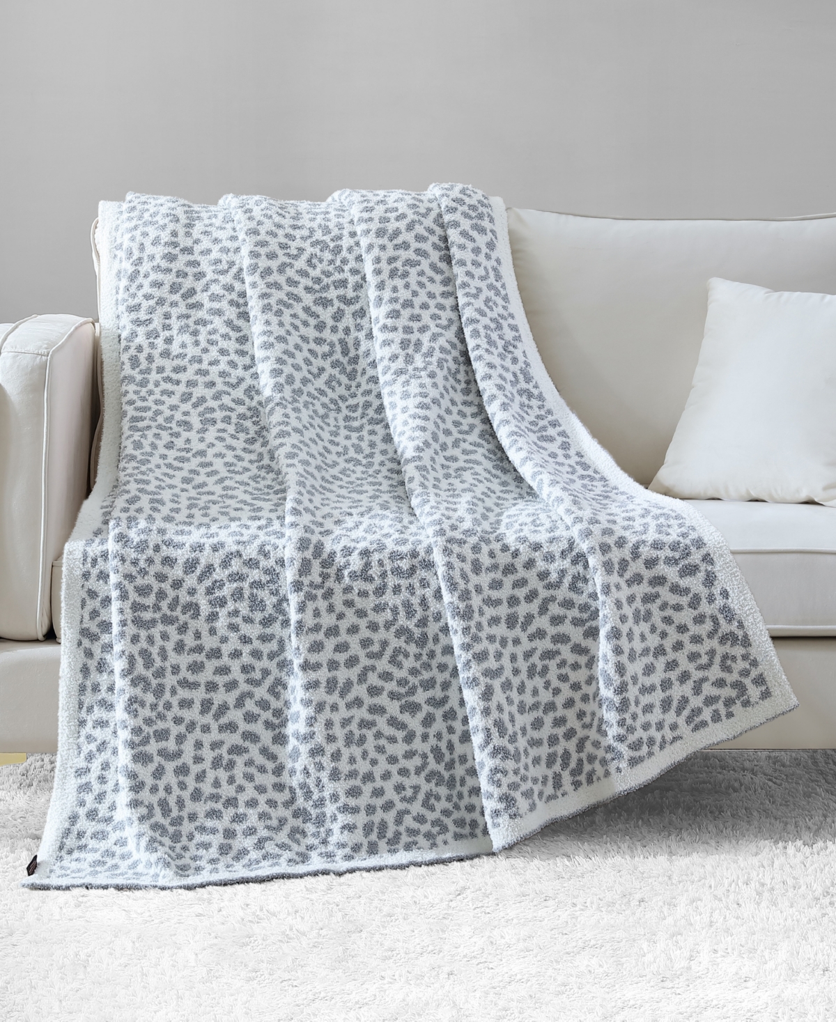Juicy Couture Leopard Jacquard Plush Throw, 50" X 70" In Gray