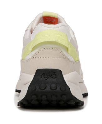 Women's Jog On Slip On Bungee Sneakers