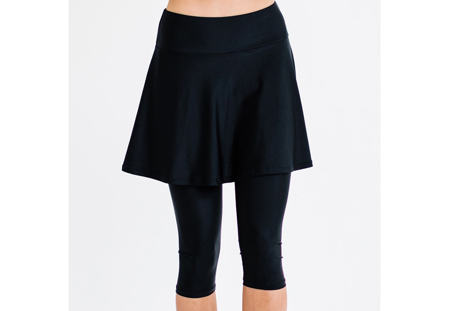 Женская юбка-шорты Calypsa Chlorine Resistant High Waisted Flared Swim Skort With Attached Capri, цвет: Чёрный — фото 1